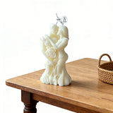 Lover's Embrace Scented Candle: Warmth Wrapped in Intimacy