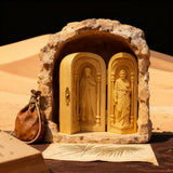 Handgeschnitzte tragbare Kirche - christlicher Mini-Altar