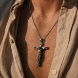 INRI Jesus Crucifix Cross Pendant Necklace - craftsmanship detail