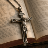 INRI Jesus Crucifix Cross Pendant Necklace - design detail