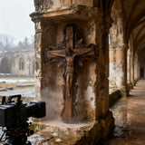 Kruzifix aus Eschenholz, Jesus Christus, hölzernes Kreuz Geschenk der Liebe