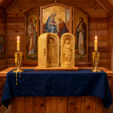 Handgeschnitzte tragbare Kirche - christlicher Mini-Altar