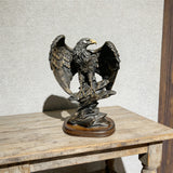 Majestic Bald Eagle Sculpture – A Symbol of Strength & Freedom
