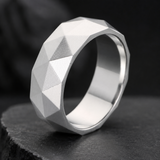 Geometric Faceted Ring