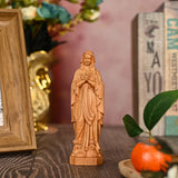 Round carving of Our Lady of Lourdes in beech wood: Sacred beauty, handcrafted technique - BGCOPPER