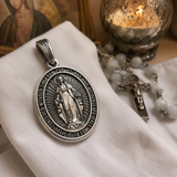 S925K Silver Miracle Medal English Version Inscription Necklace