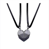 2022 Couple Gift - Magnetic Heart Necklaces