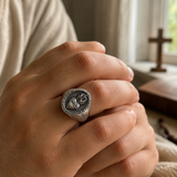 Sacred Heart of Jesus Ring – Silver-coloured stainless steel Christian emblem ring