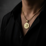 Lifestyle - Man Wearing Gold Pendant 1:1