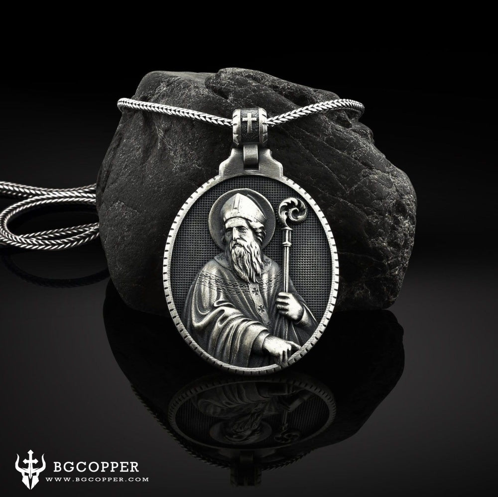 Pure Tin Saint Patrick Necklace,the Patron Saint of Ireland、Barbers、En