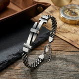 Nails‑Shaped Cross Mesh Chain Stainless Steel Bracelet - craftsmanship detail