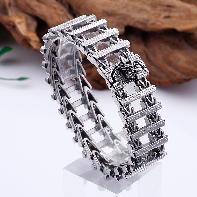 Dragon bone titanium steel creative skeleton dragon head wolf head stainless steel bracelet bracelet