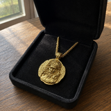 Crown of Thorns Jesus Double‑Sided Medallion Necklace, Stainless Steel Sacred Heart Pendant for Men Product Parameters