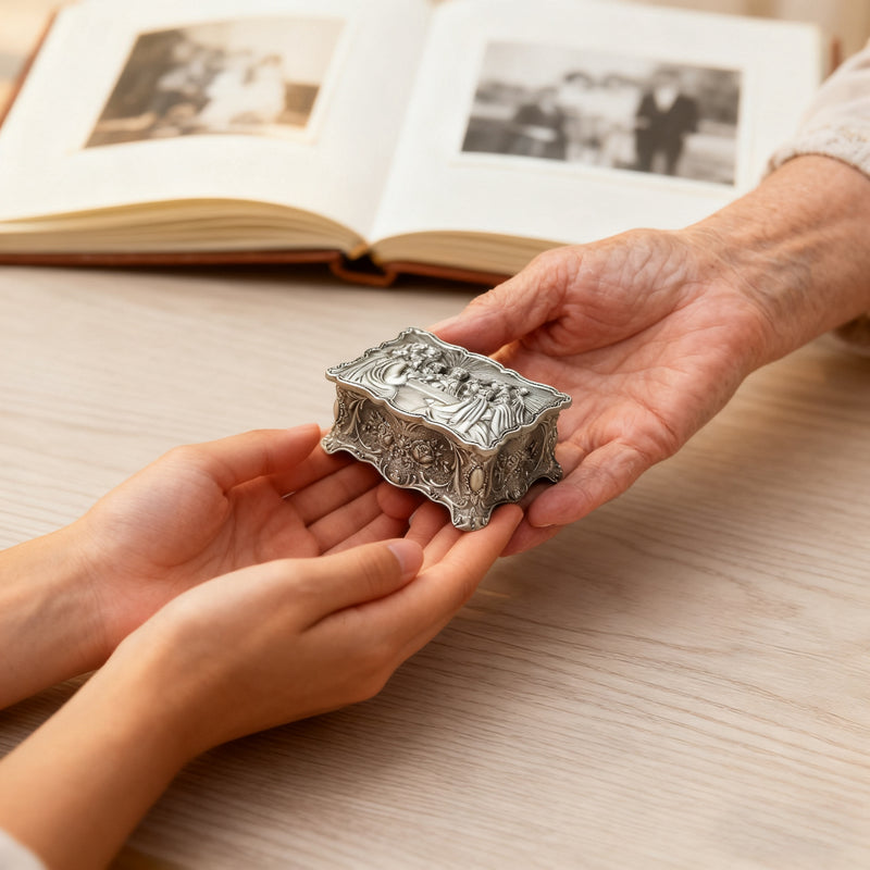 A Beautiful Testament to Faith: The Last Supper Jewelry Box