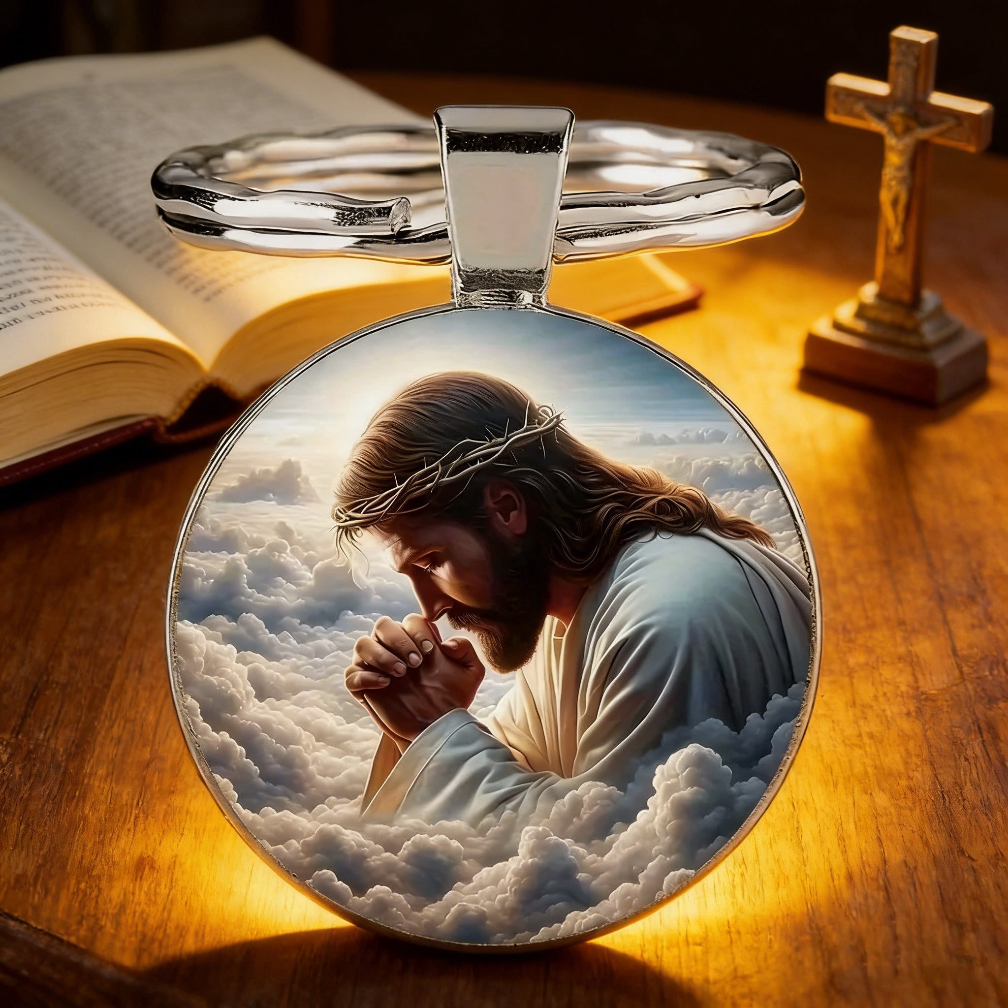 Jesus in Prayer Keychain: Carry His Presence Wherever You Go – BGCOPPER