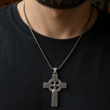 Celtic Knot Titanium Steel Cross Necklace - craftsmanship detail