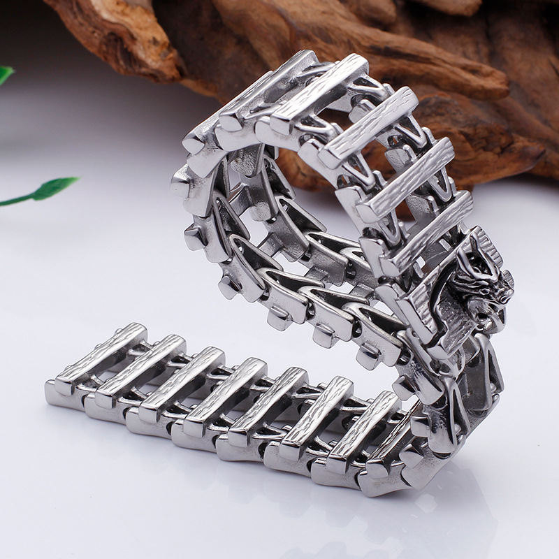 Dragon bone titanium steel creative skeleton dragon head wolf head stainless steel bracelet bracelet