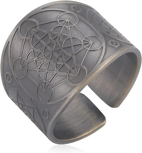 thumbnail image 2 of Poevic Witches Knot Ring For Women Stainless Steel Geometric Style Witchcraft Celtic Amulet Ring Celtic Knot Ring Elegante Chic Irish Celtic Knot Ring Vintage Jewelry, Gold,Stainless Steel 2 of 14