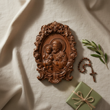 高端亚麻布背景圣若瑟与圣婴耶稣木雕