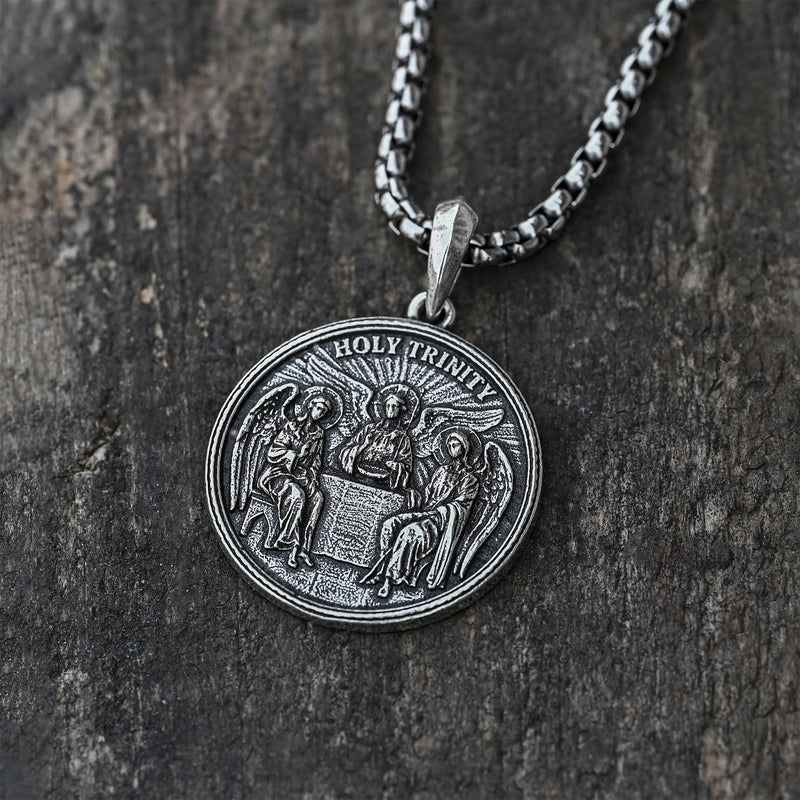 Holy Trinity S925k Silver Round Necklace