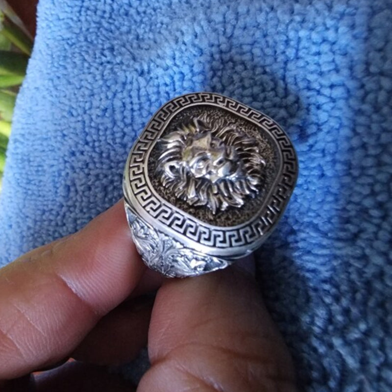 Men's Lion Stamp Ring