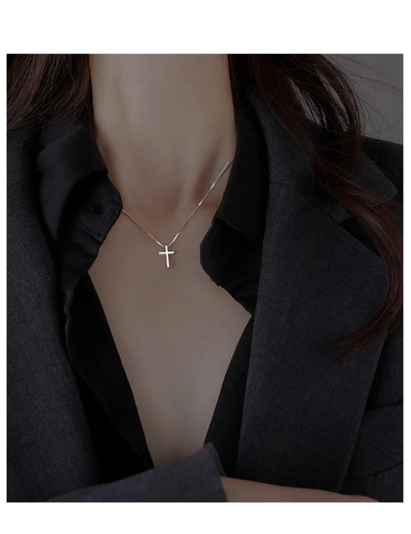 s925 sterling silver cross necklace Fashionable and versatile pendant