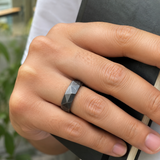 Geometric Faceted Ring