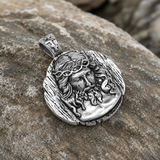 Crown of Thorns Jesus Double‑Sided Medallion Necklace, Stainless Steel Sacred Heart Pendant for Men Product Parameters