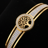 Gold Macro - Tree Center Detail