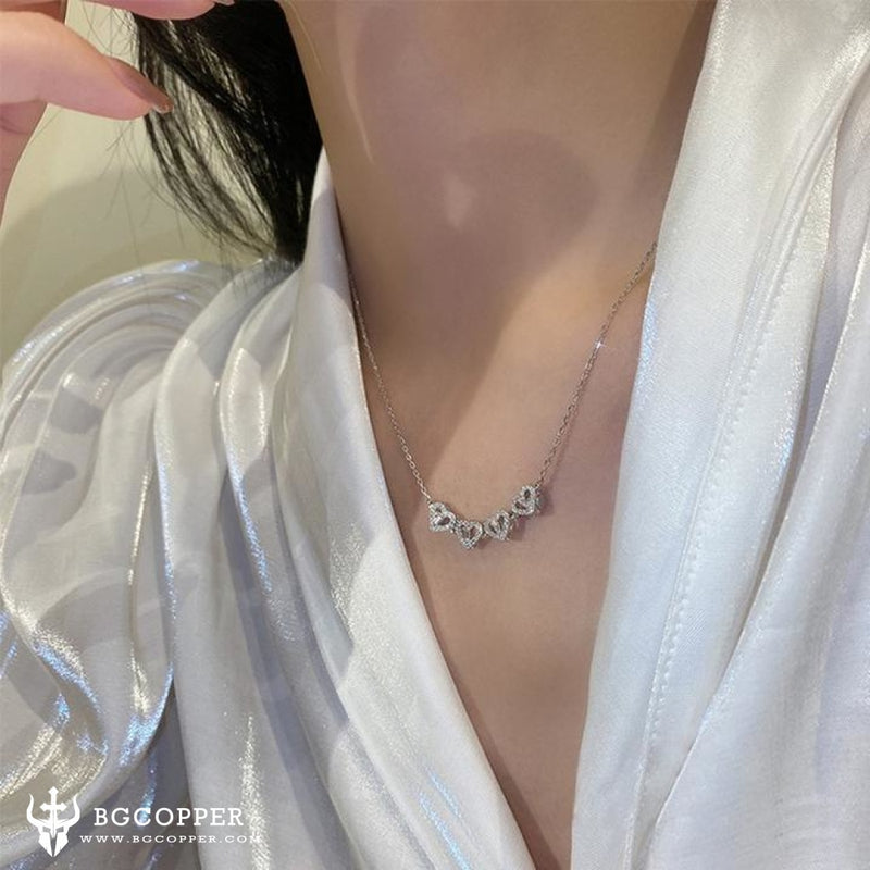 The 4-Leaf Clover Heart Necklace (with Zirconia Crystals) - BGCOPPER