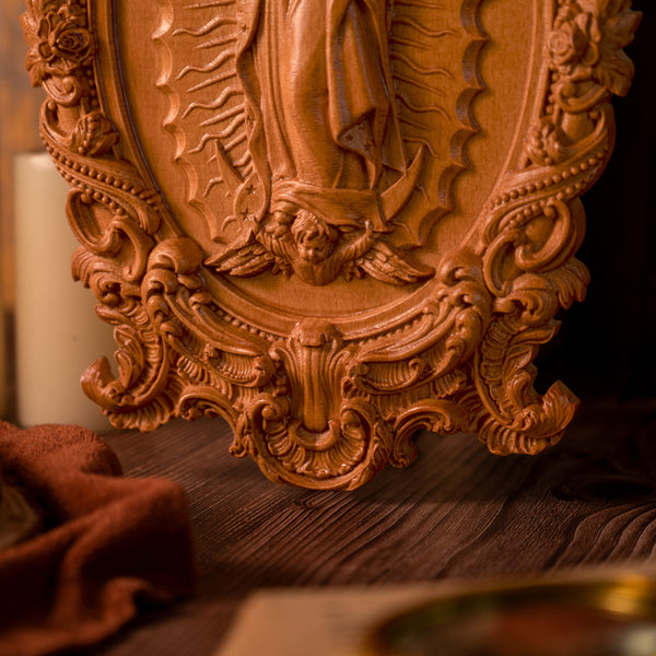 2023 New Religious gift with rich details of the wooden statue of Our Lady of Guadalupe