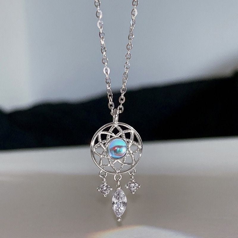 DREAM CATCHER NECKLACE