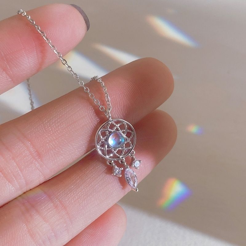 DREAM CATCHER NECKLACE