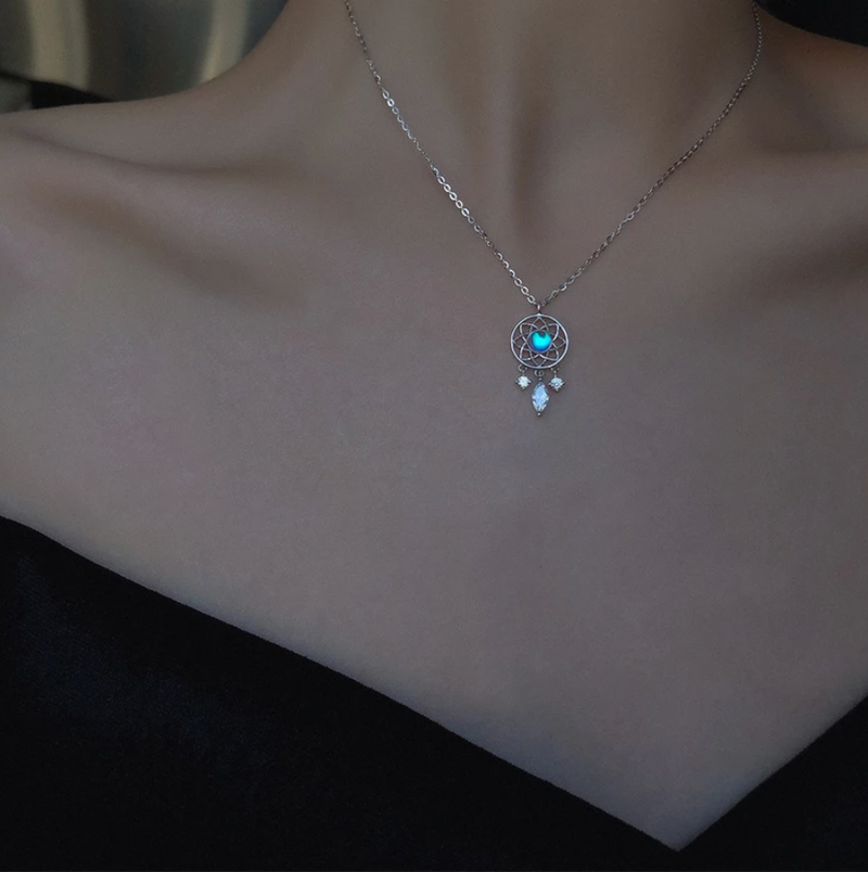 DREAM CATCHER NECKLACE