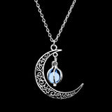 GLOWING MOONSTONE NECKLACE