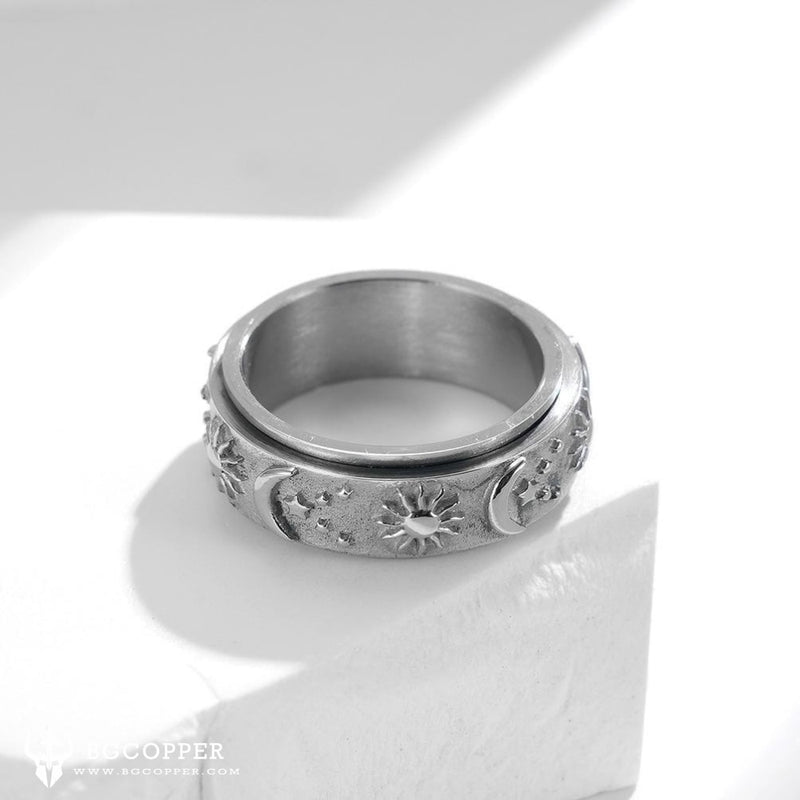Titanium Steel Retro Sun and Moon Revolving Decompression Ring - BGCOPPER
